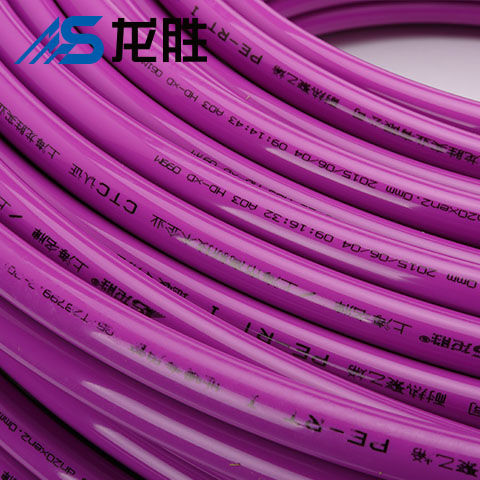 地?zé)徜伒匕搴眠€是地磚好？4大點(diǎn)全方位評(píng)測(cè)助你選擇！