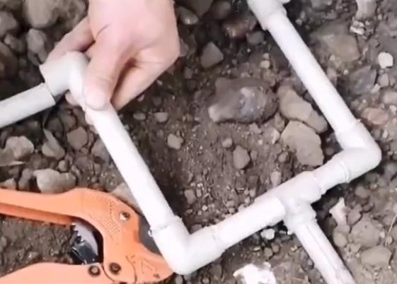 分享ppr管三通漏水怎么辦視頻，不單修好它還省料！