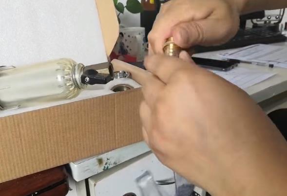 前置過濾器的排污口軟管安裝教學，很難？3張圖立馬學會！