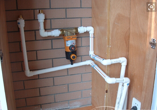 接管連接前置過濾器示意圖，一進一出方便連接和過濾！